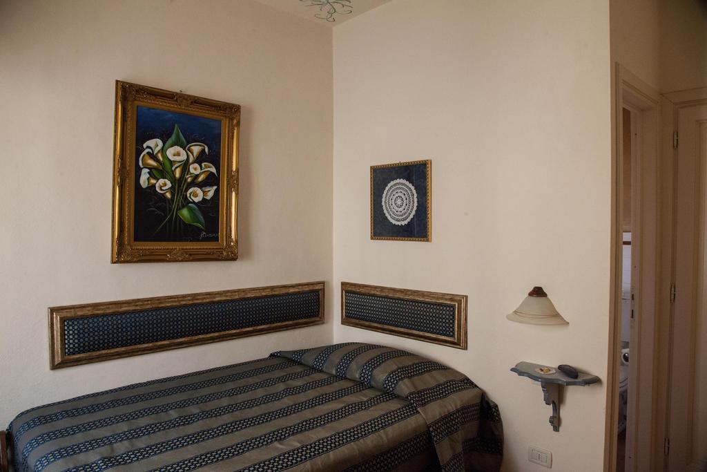 Hotel Locanda Degli Artisti 보르고산로렌조 객실 사진
