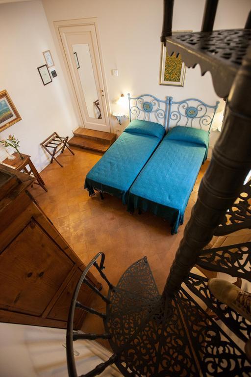 Hotel Locanda Degli Artisti 보르고산로렌조 객실 사진