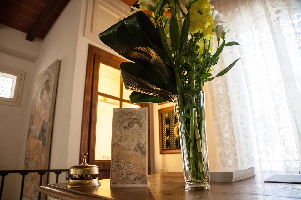Hotel Locanda Degli Artisti 보르고산로렌조 외부 사진